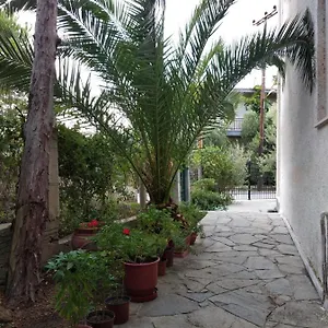 Ξενοδοχείο Velikis